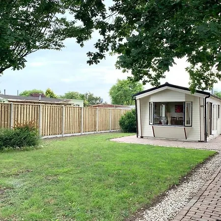 Tatil Evi Holiday-chalet Westenwind 4p. Amsterdam & Opmeer
