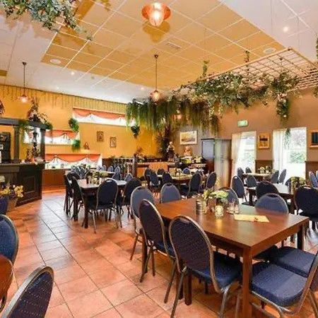 Holiday-chalet Westenwind 4p. Amsterdam & Tatil Evi Opmeer