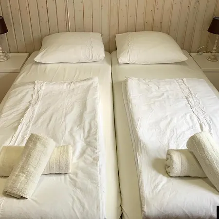 Holiday-chalet Westenwind 4p. Amsterdam & Hébergement de vacances Opmeer