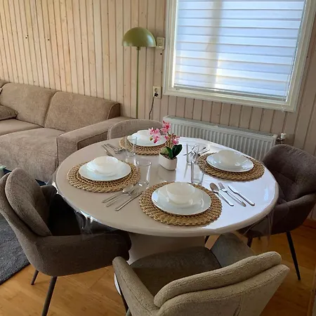 Holiday-chalet Westenwind 4p. Amsterdam & Holiday home