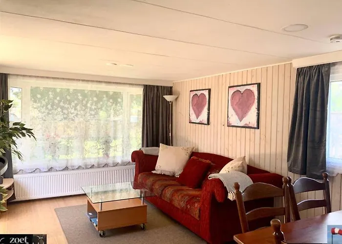Holiday-chalet Westenwind 4p. Amsterdam&beach Vakantiehuis