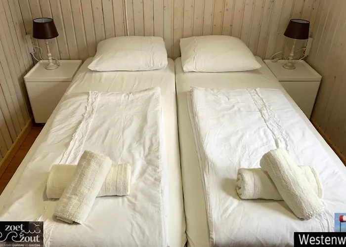 Holiday-chalet Westenwind 4p. Amsterdam&beach Vakantiehuis Opmeer