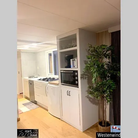 Dom wakacyjny Holiday-chalet Westenwind 4p. Amsterdam &